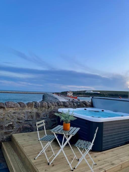 Lighthouse Cottage With Hottub Aberdeen Kültér fotó